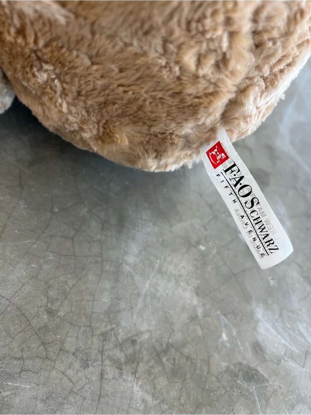 FAO Schwarz 2000  Articulated Teddy Bear Collectible